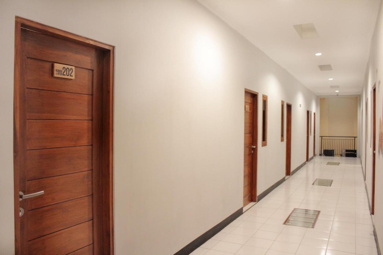 OYO 121 Rumah Ayub Syariah Hotel Jakarta Luaran gambar