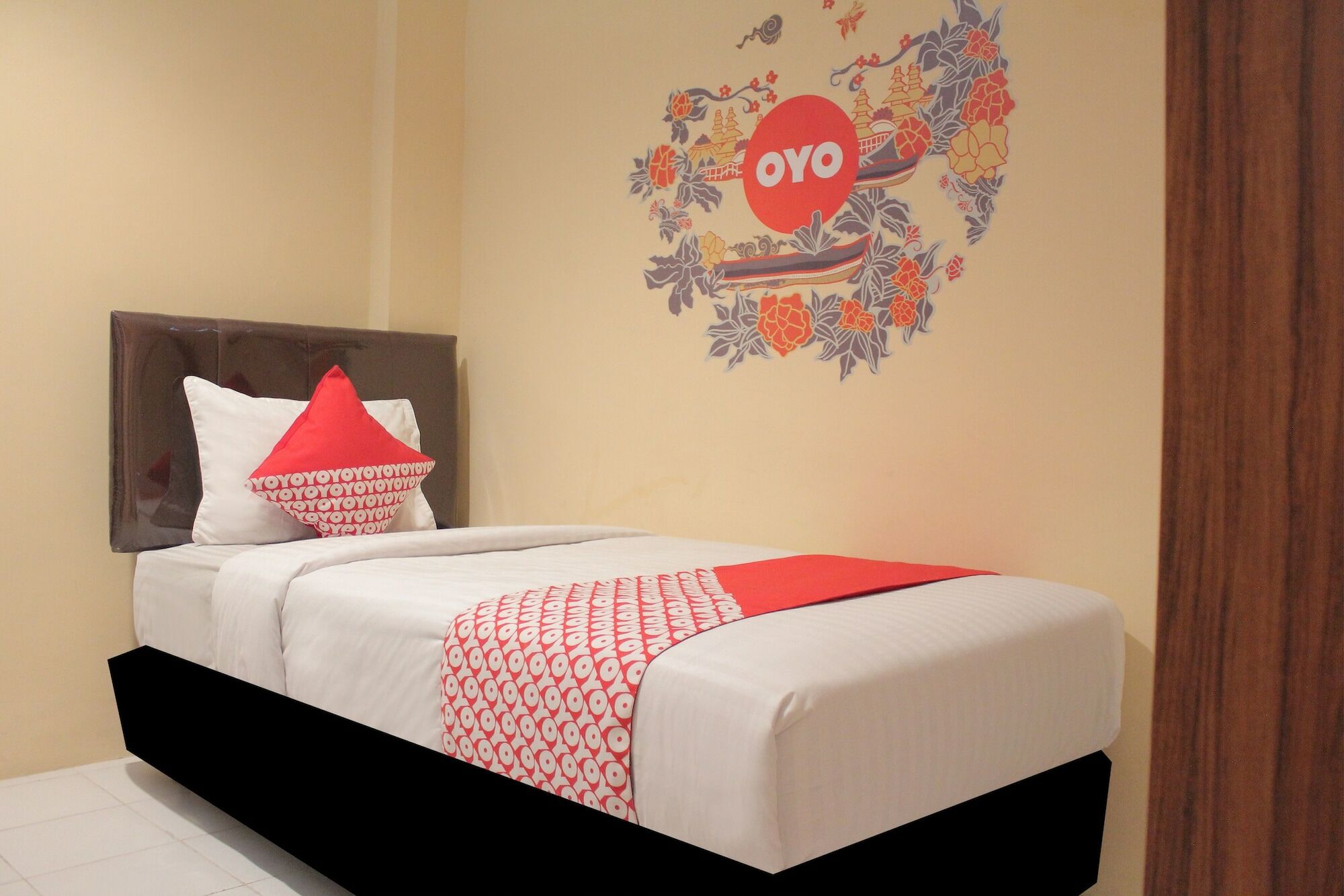 OYO 121 Rumah Ayub Syariah Hotel Jakarta Luaran gambar